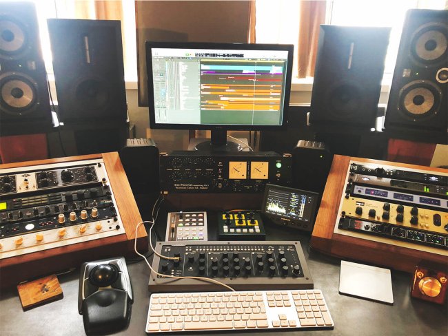 Show Off Your Studio: A synth-packed production room in Berlin’s ...