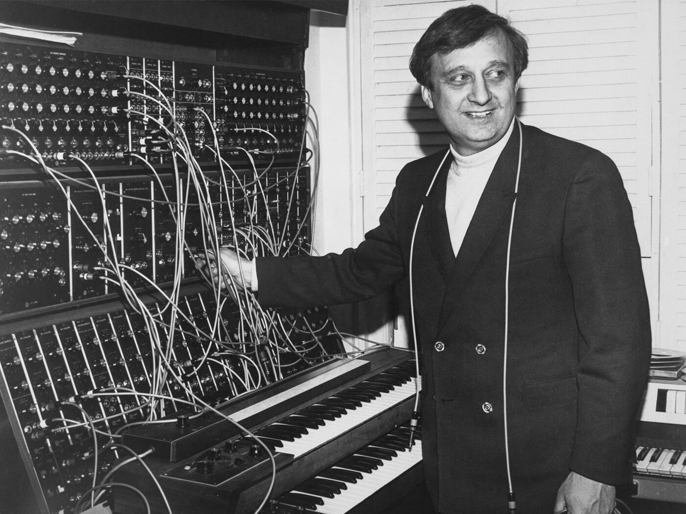 Gershon Kingsley with a Moog modular synthesizer