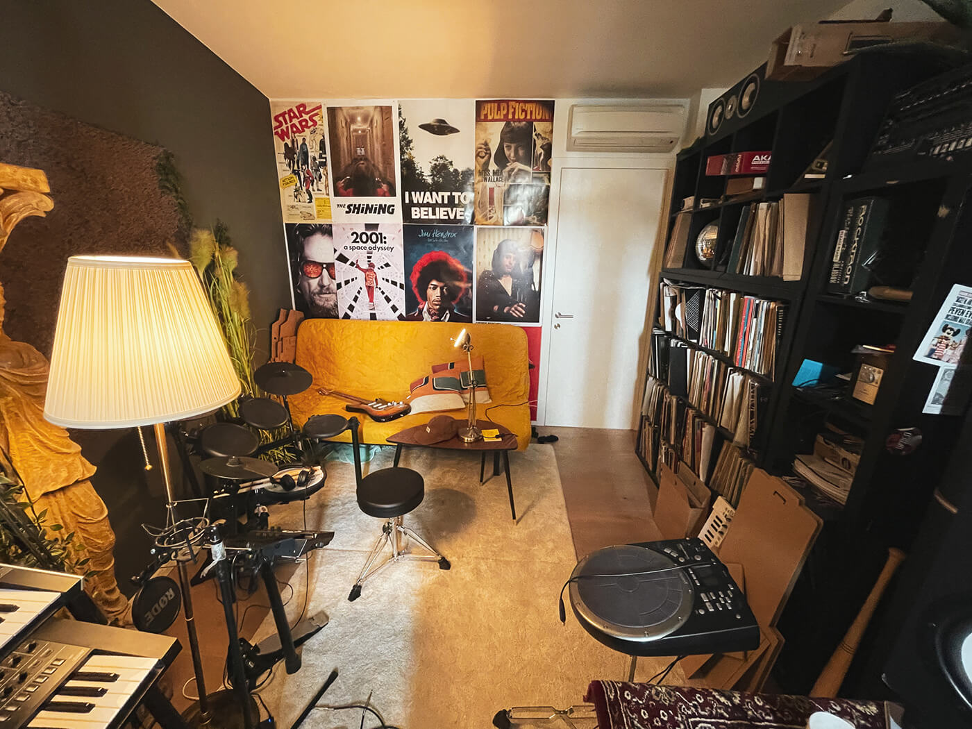 Demuja's Studio