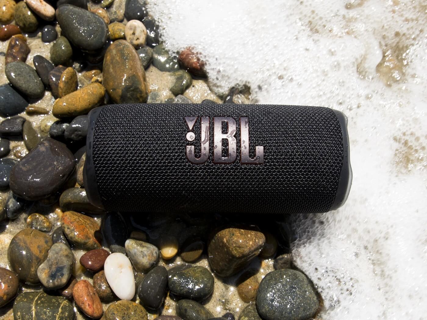 Meet JBL\'s earbuds, speakers, new Flip 6 and headphones including the 2021
