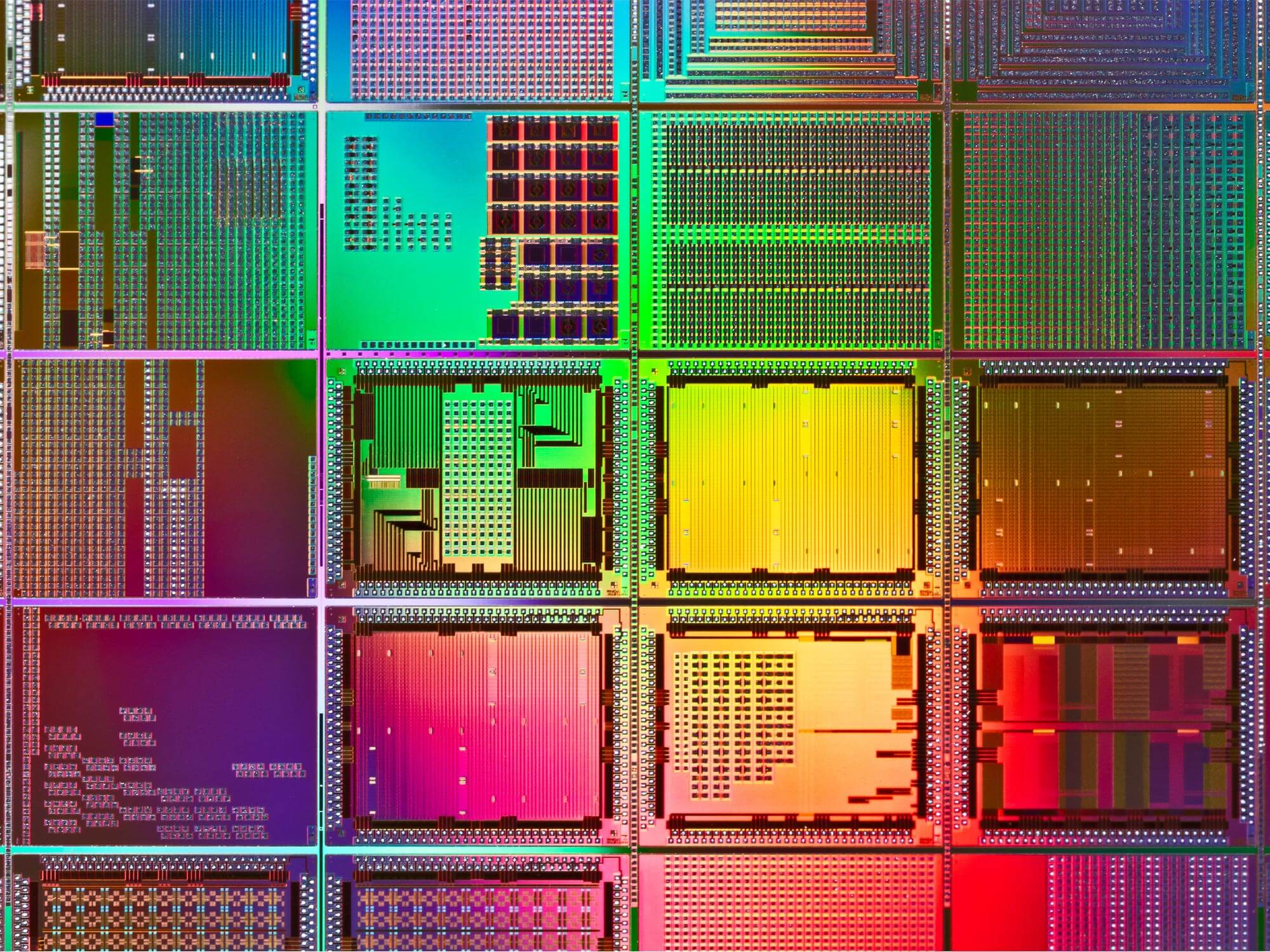 Image of computer chips by MirageC