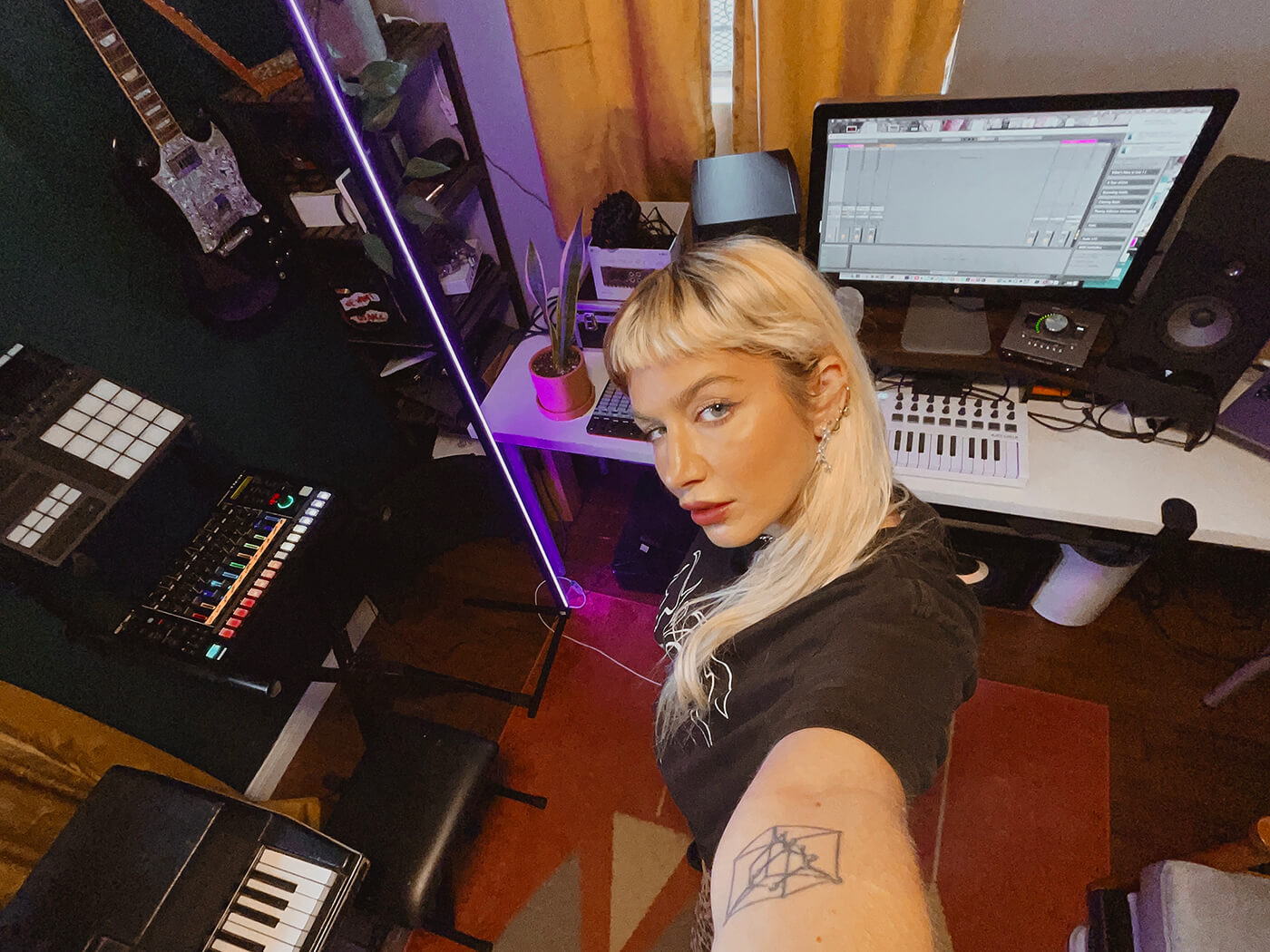 BIIANCO in her studio