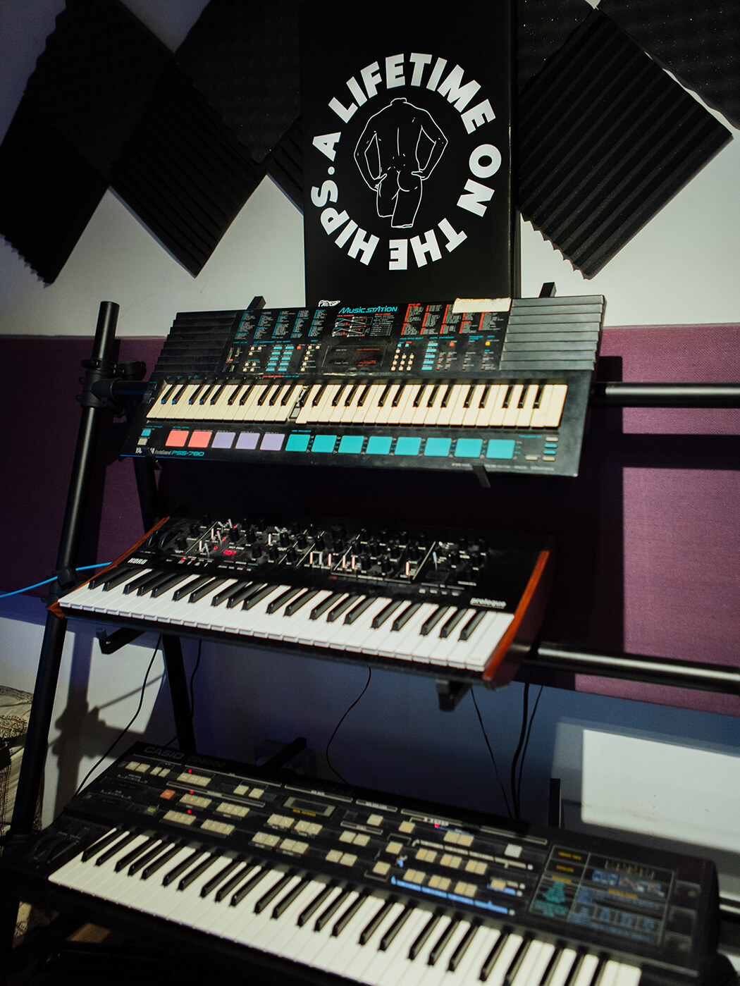A synth rack in Demi Riquisimo’s studio