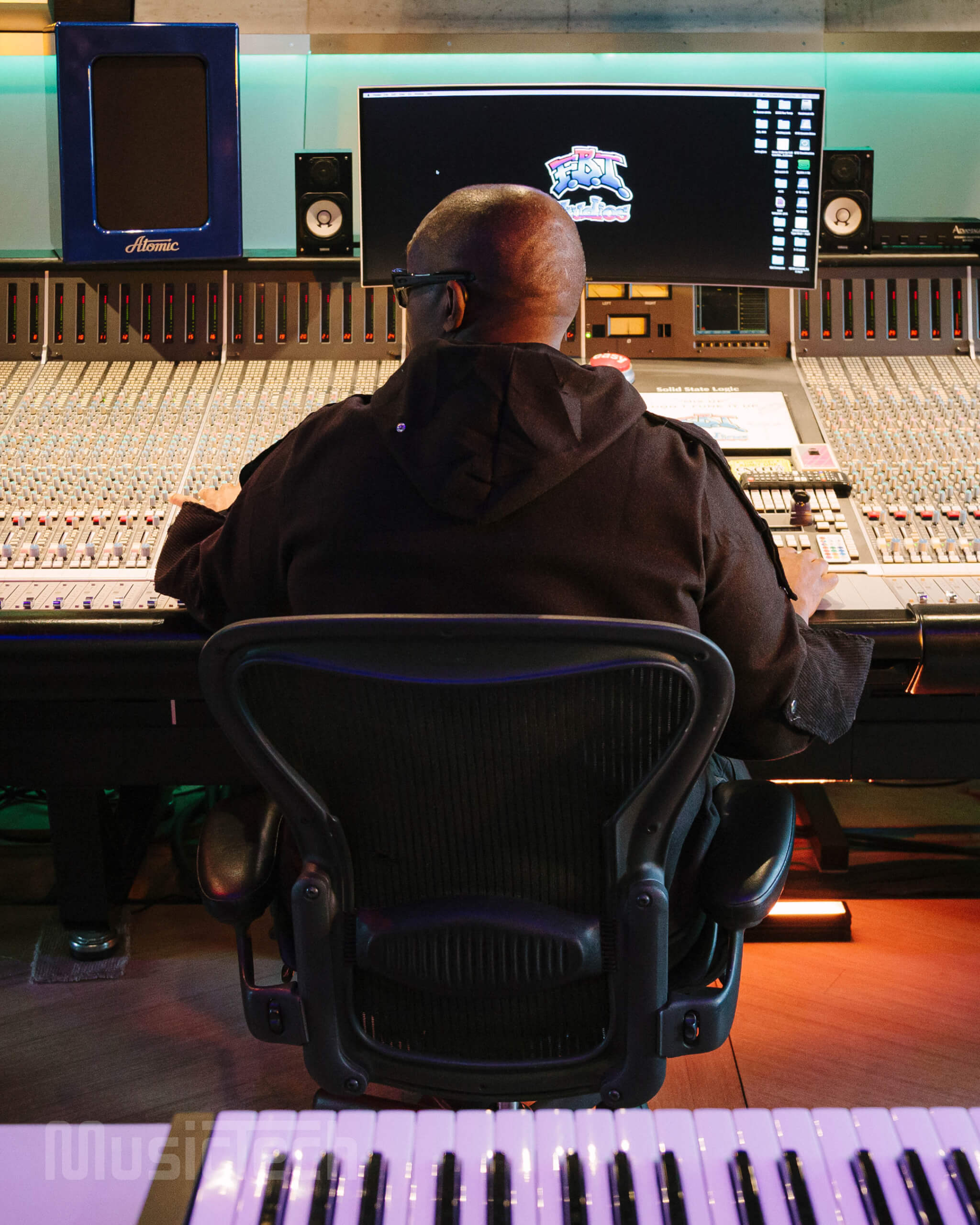 Kevin Saunderson in the studio